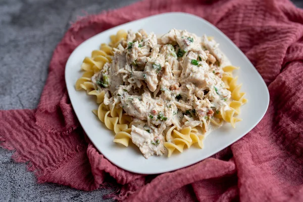 Crack Chicken Slow Cooked Dish Egg Pasta White Plate — Stock Photo, Image