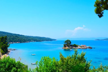 Agios Nikolaos Plajı Elinica Evia Yunanistan 