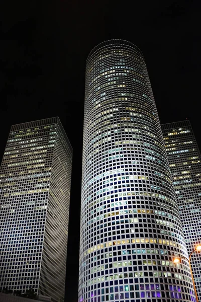 Azrieli är ett komplex av skyskrapor i Tel Aviv, Israel. — Stockfoto
