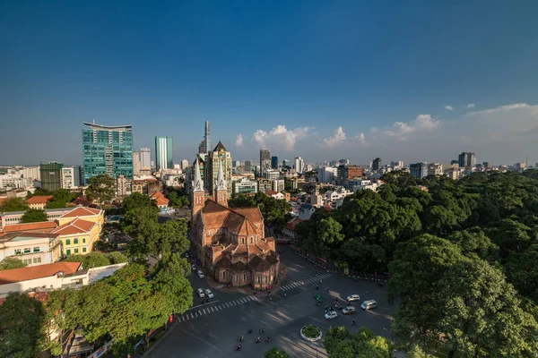 Notre-Dame Katedrali Saigon Bazilikası, resmen Our Lady Katedrali Basilica of Immaculate Conception Ho Chi Minh City, Vietnamthe Katedrali Basilica of Our Lady Immaculate Conception veya als şehir merkezinde bulunan bir katedral olduğunu.