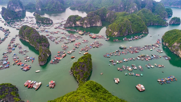 Cat Island Cima Baía Lan Hai Phong Vietname — Fotografia de Stock