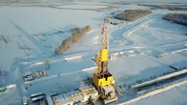 冬季西伯利亚的石油产量 — 图库视频影像