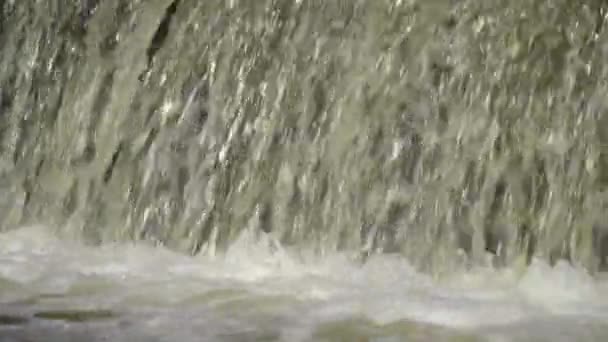 Schneller Fluss Des Wassers Wasserfall — Stockvideo