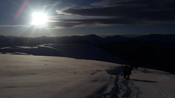 山間部の完璧な冬の風景 — ストック写真