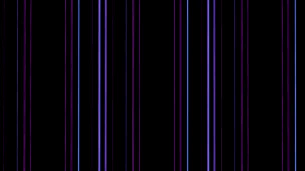 Фіолетові неонові лінії рухаються з блискавками. Циклічна анімація. Смугастий фон . — стокове відео