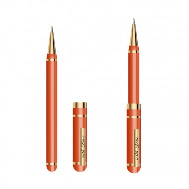 Kalem altın ile dekore edilmiş bir kap ile aşk ile kazınmış. Beyaz arka plan üzerinde izole.