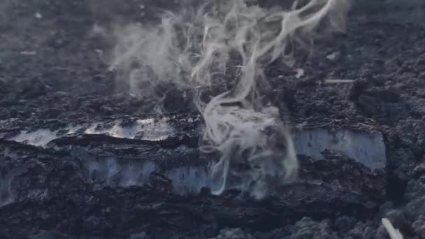 Exploze Povrchu Země Výbušného Zařízení Zasažena Granátem Nebo Střelivem Textura — Stock video