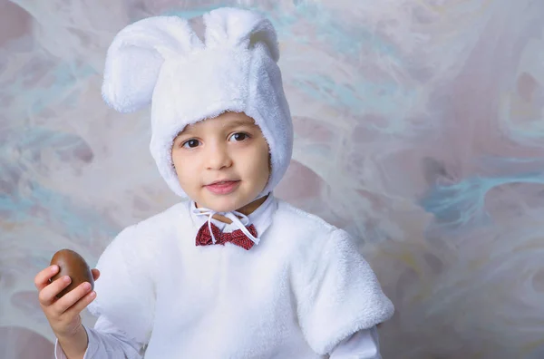 Liten Pojke Påsk Kanin Kostym — Stockfoto