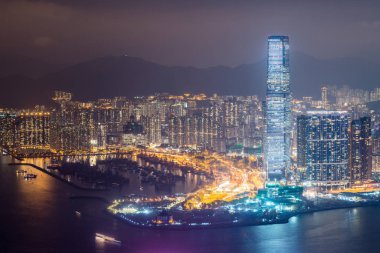 Geceleyin Hong Kong Şehri.