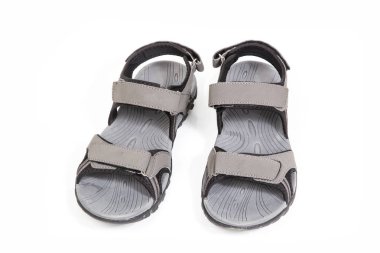 Beyaz arka plan üzerine açık ayakkabı.