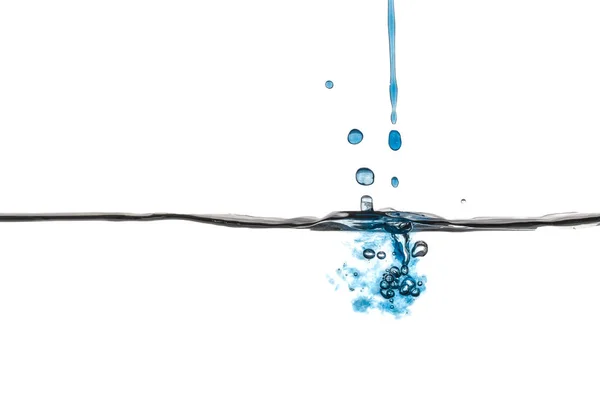 Versare spruzzi d'acqua blu Bolle e gocce — Foto Stock
