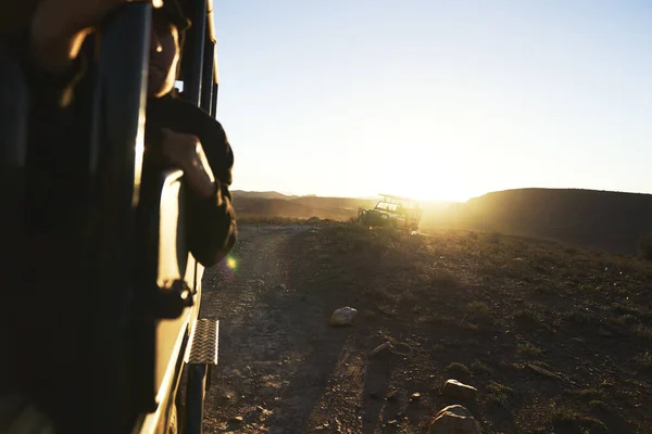 Safari Road Vehicles Driving Rock Dirt Road Sunrise — Stock Photo, Image