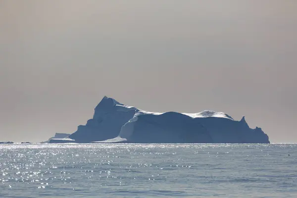 Majestic Iceberg Formation Sunny Atlantic Ocean Greenland — Stock Photo, Image