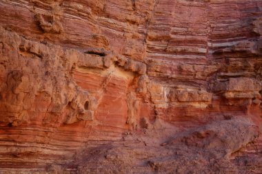 Red Canyon 'daki kayalar. Negev Çölü, Eilat, İsrail
