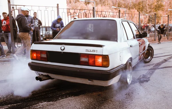 Moldávia 25.09.2019. Esporte moderno Stance Carro de corrida à deriva — Fotografia de Stock