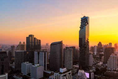 Bangkok modern ofis iş, Bangkok, Tayland iş bölgesinde Bina Cityscape bakış.