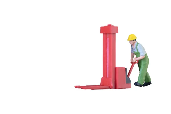 Miniatur-Arbeiter Menschen mit Hebewerkzeugen isoliert mit Clipping paht auf weißem Hintergrund. — Stockfoto