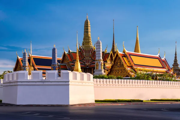 Wat phra keaw lub Świątynia Szmaragdowego Buddy w Bangkok, Tajlandia. — Zdjęcie stockowe
