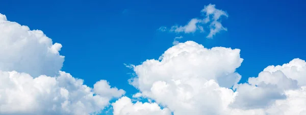 Panorama view of beautiful Nature white cloud scape and blue sky background — Stock Photo, Image