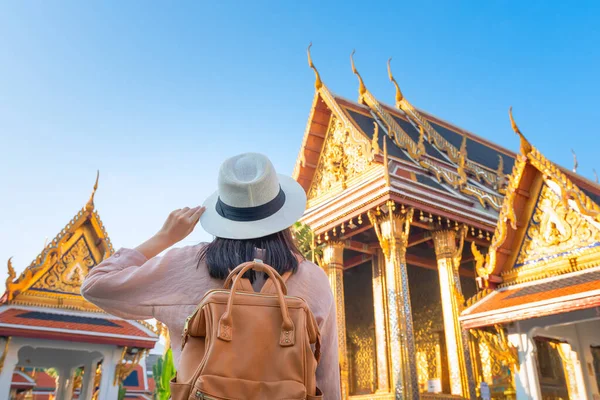 Linda Mulher Turística Asiática Desfrutar Viagens Férias Banguecoque Tailândia — Fotografia de Stock