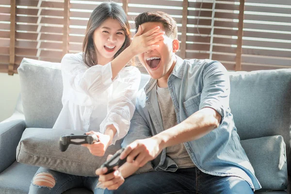 Asian Couple Lovers Enjoy Play Console Game Vacation Make More — Stock Photo, Image