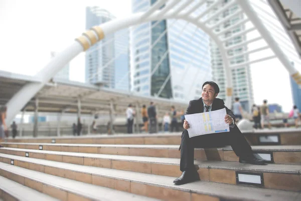 Homme d'affaires avec sentiment de succès — Photo