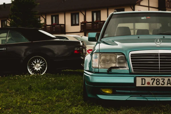 MB w124 e500 AMG stance style — 스톡 사진