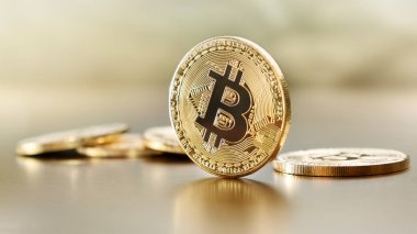 Cryptocurrencies karlı yatırım bayraklarında altın Bitcoins