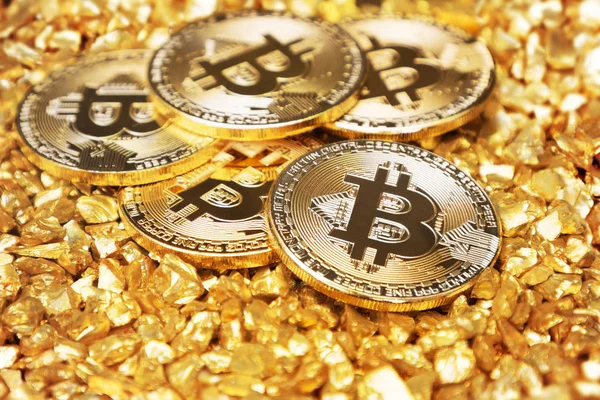Cryptocurrencies karlı yatırım bayraklarında altın Bitcoins