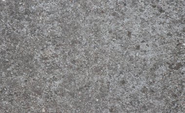 Eski betonun dokusu zaman zaman yıpranır..