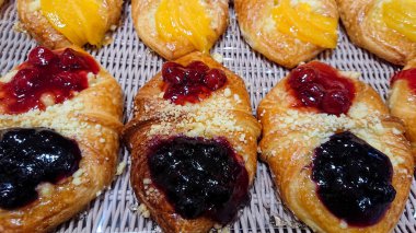 Karışık lezzetli Danca berry. Karışık berry Danca fırınlar içinde satılır..