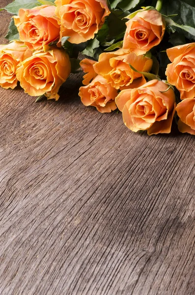 Romantischer Blumenschmuck zum Valentinstag — Stockfoto