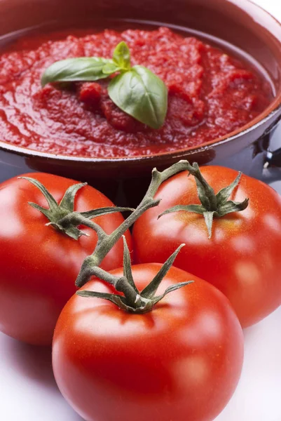 Domácí tomatová omáčka — Stock fotografie