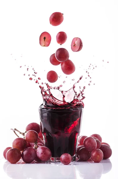 Zumo de uva roja fresca — Foto de Stock