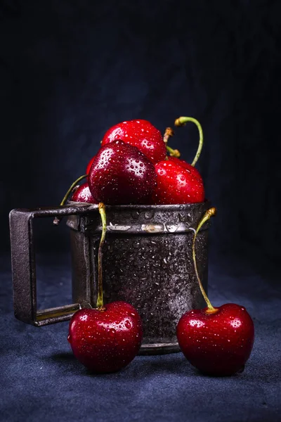 Cerezas frescas en primer plano — Foto de Stock