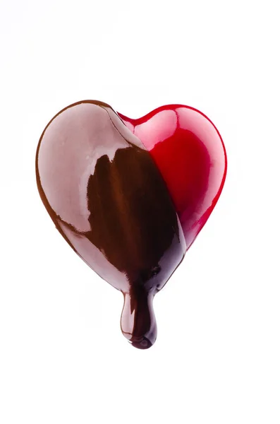 Eine Herzförmige Form Bedeckt Mit Geschmolzener Dunkler Schokolade — Stockfoto