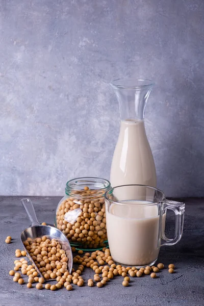 Rustic Gray Background Glass Soy Milk Yellow Soy Beans Clear — Stock Photo, Image