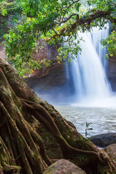 Landscape of waterfall in tropical forest. — Stockfoto