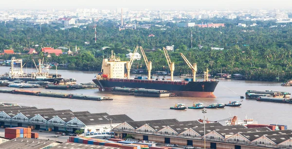 Aerial view of container ship on Chao Phraya River. — Stock Photo, Image