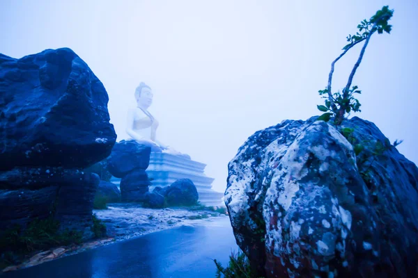 Пейзаж Лок Йей Мао в туманності. — стокове фото