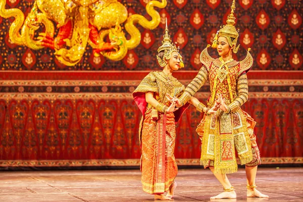 Thai Khon performansı.