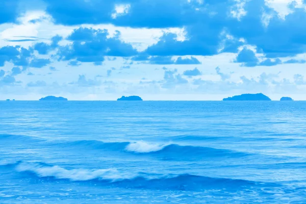 Mar Azul Tranquilo Después Días Tormentosos Paisaje Mar Tropical Después — Foto de Stock
