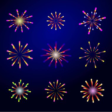 Çok renkli, farklı şekilli havai fişek seti.