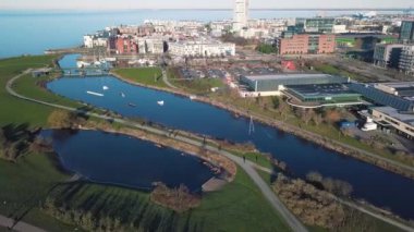 Malmo Körfez hava görünümünü Eresund Bridge ile
