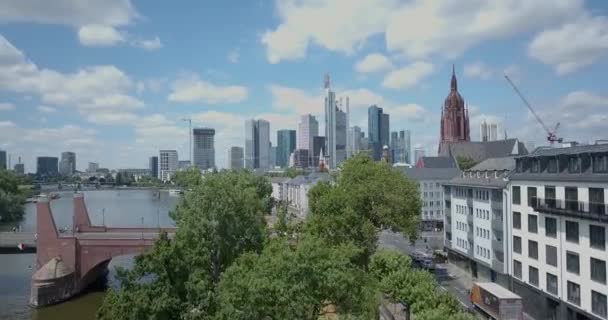 Vlucht Boven Frankfurt Stad Dijk Rivier Main Met Uitzicht Het — Stockvideo