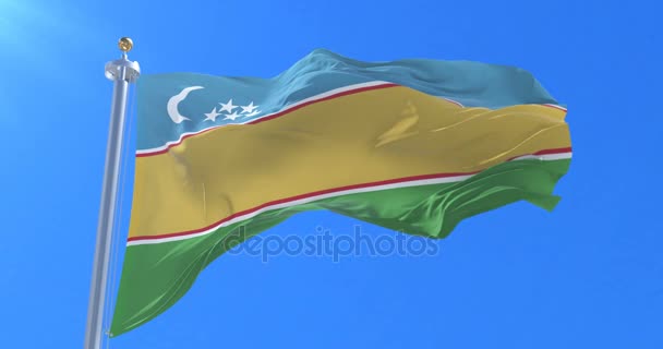 Флаг Каракалпакстана Размахивающий Ветру Голубым Небом Медленном Петле — стоковое видео