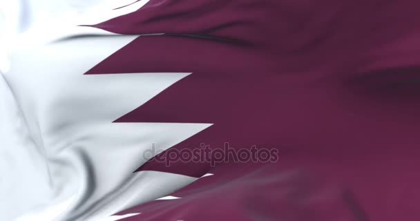 Vlag Van Qatar Zwaaien Wind Langzaam Met Blauwe Hemel Lus — Stockvideo