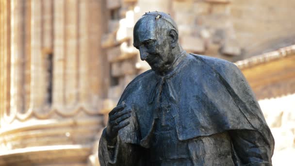 Estátua Herrera Oria Exterior Catedral Málaga Espanha — Vídeo de Stock