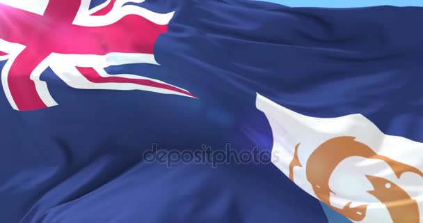 Bandera Anglicana Ondeando Viento Lentamente Con Cielo Azul Lazo — Vídeo de stock