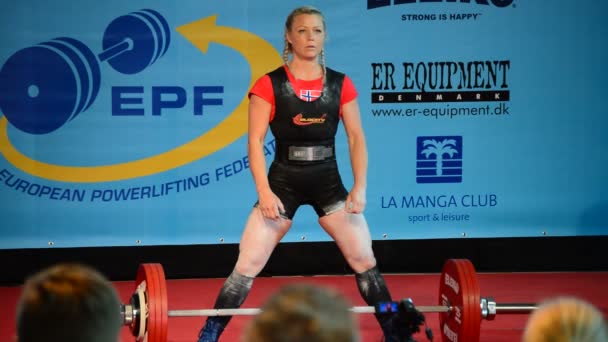 Mulher Halterofilista Campeonato Powerlifting Teste Levantamento Morto — Vídeo de Stock